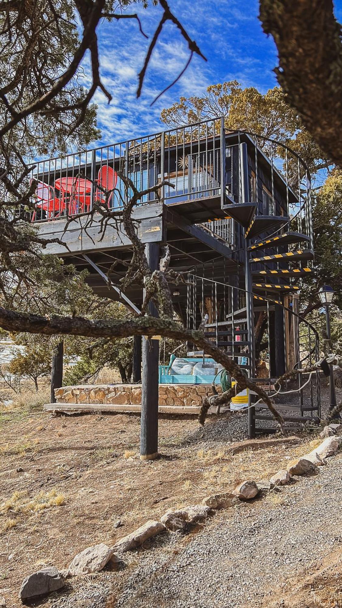 Ashley'S Treehouse At El Mistico Ranch Villa Nogal Exterior photo